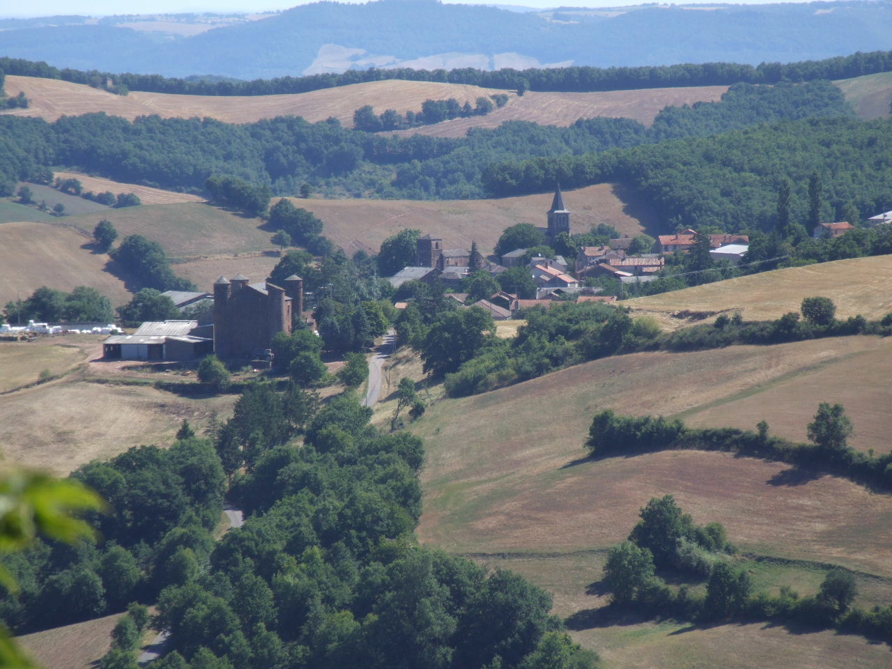 Le village de Saint-Juéry
